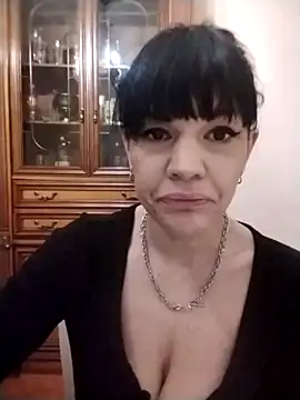 Snapshot of SarettaB90 chatting on 01-07-26, 04:20 SarettaB90 online show from 01-07-26, 04:20