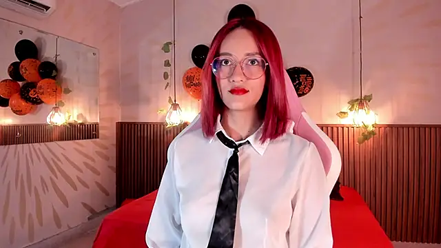 daphne courtis online show from 10-21-25, 03:18