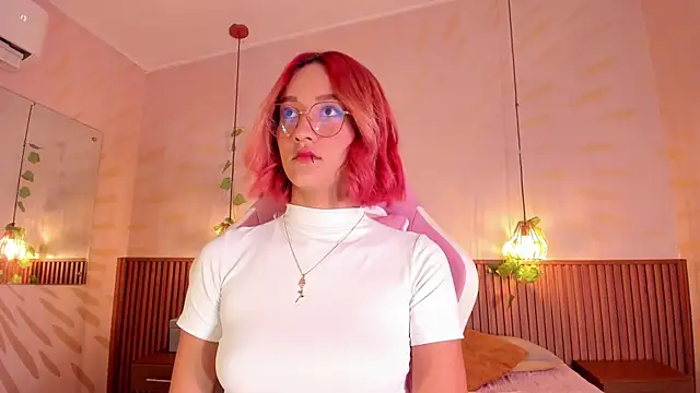 daphne courtis online show from 04-19-26, 03:06