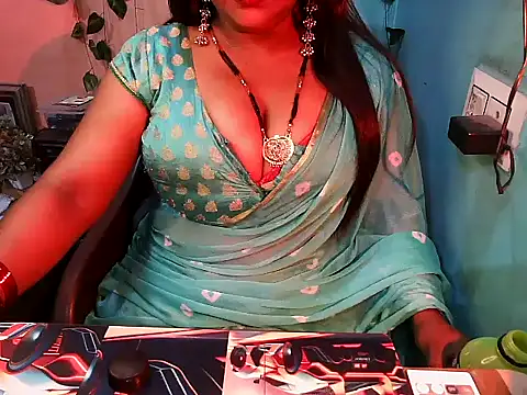 Snapshot of PREETI_BABY chatting on 05-04-26, 03:52 PREETI BABY online show from 05-04-26, 03:52