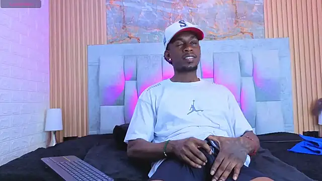 pipedark  online show from 11-05-25, 03:06