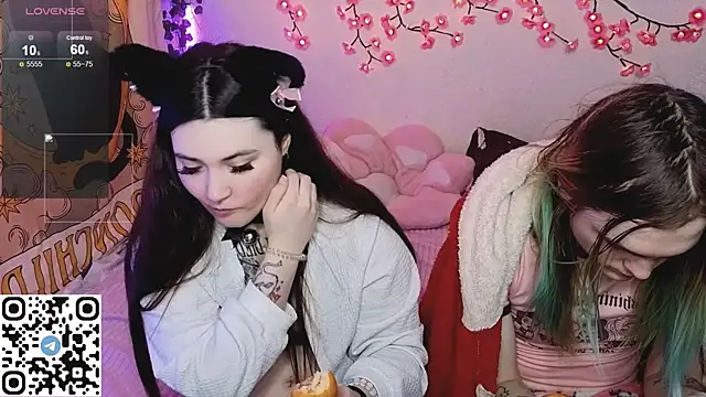 Snapshot of mirana_blade chatting on 01-13-26, 07:02 mirana blade online show from 01-13-26, 07:02