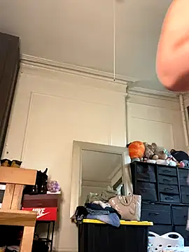 AlyCakes212 online show from 09-22-25, 03:47