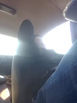 Snapshot of uratre chatting on 11-28-25, 08:44 uratre online show from 11-28-25, 08:44