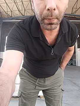 Snapshot of Yaman_33 chatting on 06-18-26, 09:36 Yaman 33 online show from 06-18-26, 09:36