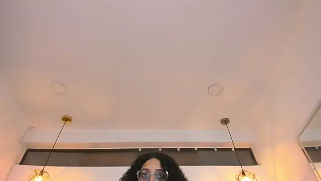 Hanna Cornee  online show from 01-12-26, 01:38