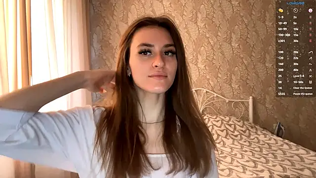 miainheat online show from 10-21-25, 09:54