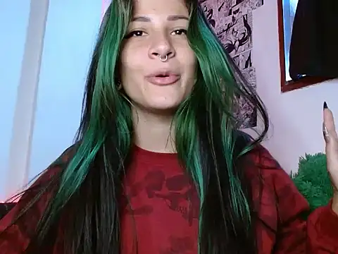 Snapshot of Chloe_paytone chatting on 02-14-26, 11:29 Chloe paytone online show from 02-14-26, 11:29