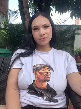 Snapshot of cloe_weiss chatting on 10-02-25, 04:03 cloe weiss online show from 10-02-25, 04:03