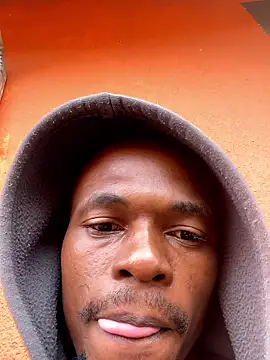 Snapshot of BaggyDirt chatting on 01-17-26, 05:56 BaggyDirt online show from 01-17-26, 05:56