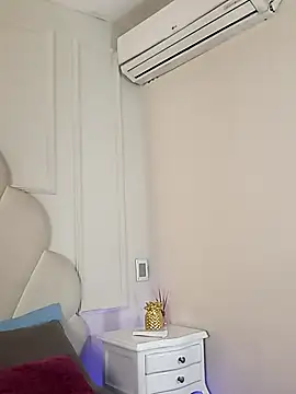 Snapshot of Kaylachannell chatting on 11-28-25, 03:42 Kaylachannell online show from 11-28-25, 03:42