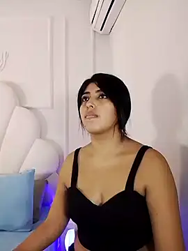 Kaylachannell online show from 05-18-26, 03:46