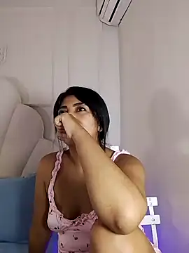 Kaylachannell online show from 05-18-26, 04:07