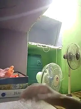 Snapshot of juhijaan2005 chatting on 10-14-25, 05:14 juhijaan2005 online show from 10-14-25, 05:14