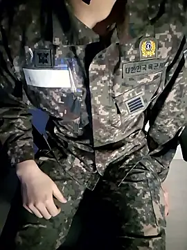 Snapshot of 111owo111 chatting on 02-24-26, 01:53 111owo111 online show from 02-24-26, 01:53