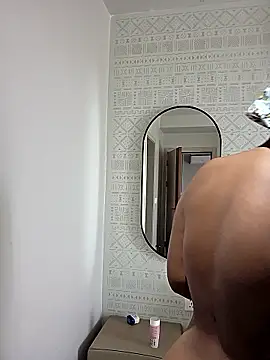 Snapshot of Lexiluv1 chatting on 01-14-26, 10:43 Lexiluv1 online show from 01-14-26, 10:43