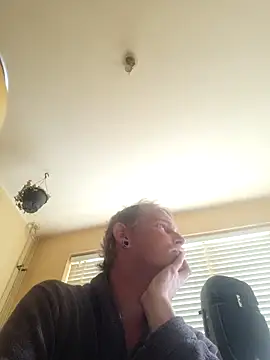 piercingpik online show from 05-11-26, 12:33