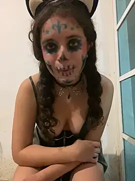 Lucy YupiSweet online show from 11-01-25, 08:49