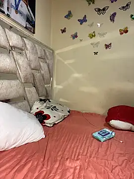 Vliacoooper2 online show from 10-18-25, 06:05