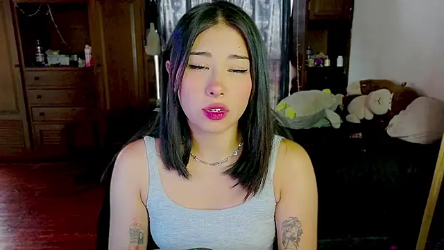 Shisuku Sophi online show from 07-09-26, 01:59