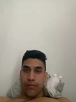 Snapshot of Camachito332 chatting on 06-14-26, 10:12 Camachito332 online show from 06-14-26, 10:12