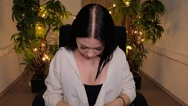 Snapshot of AmyStewart chatting on 07-16-26, 06:58 AmyStewart online show from 07-16-26, 06:58
