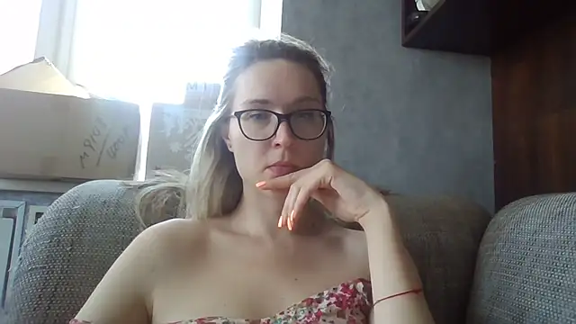 Snapshot of Jugira chatting on 06-27-26, 12:44 Jugira online show from 06-27-26, 12:44