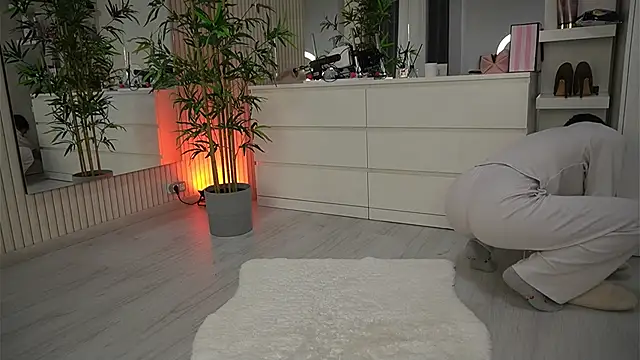 EmmaBlanco online show from 04-07-26, 04:13