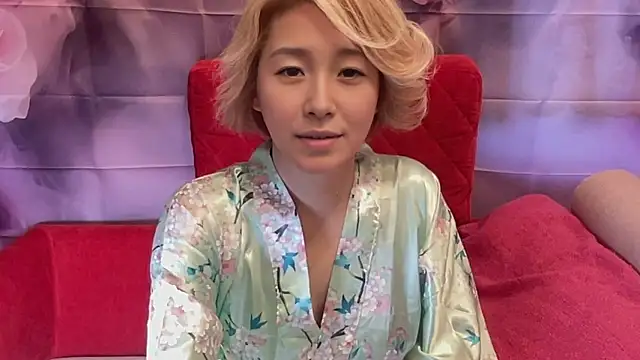 Snapshot of kimagure-fu- chatting on 10-20-25, 07:20 kimagure-fu- online show from 10-20-25, 07:20