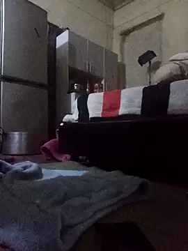 RFeltomWhitJ online show from 09-25-25, 01:42