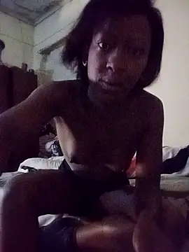 RFeltomWhitJ online show from 11-25-25, 02:44