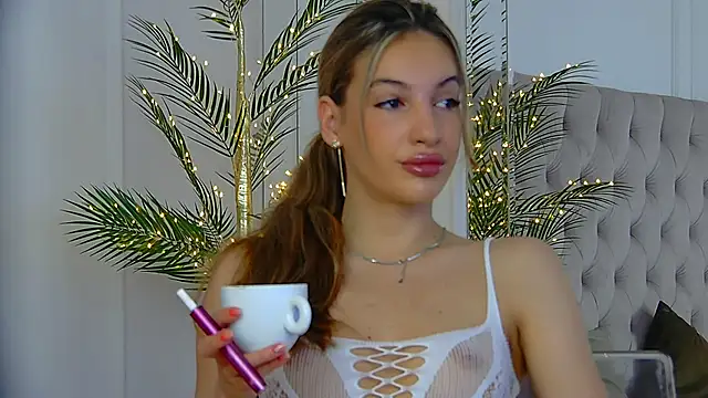 KimmDaviss online show from 05-26-26, 07:37