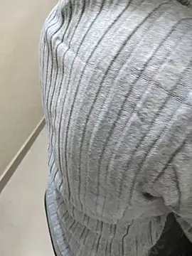 Snapshot of Pihu_Chopra chatting on 11-09-25, 01:59 Pihu Chopra online show from 11-09-25, 01:59