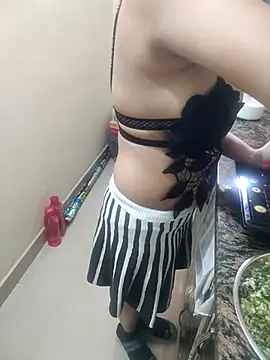 Snapshot of Pihu_Chopra chatting on 11-18-25, 03:12 Pihu Chopra online show from 11-18-25, 03:12