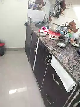 Snapshot of Pihu_Chopra chatting on 12-05-25, 03:37 Pihu Chopra online show from 12-05-25, 03:37