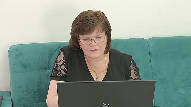 Snapshot of Sandra_Sunrise chatting on 10-20-25, 08:59 Sandra Sunrise online show from 10-20-25, 08:59