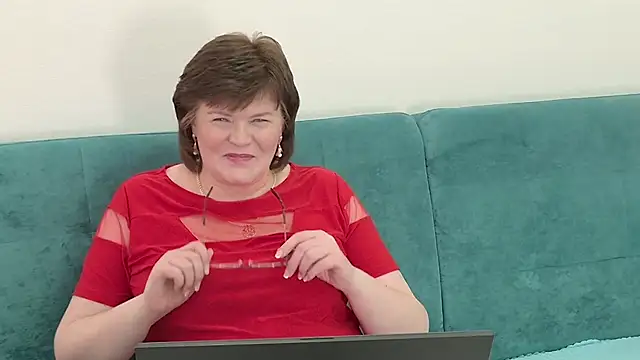 Snapshot of Sandra_Sunrise chatting on 10-31-25, 09:54 Sandra Sunrise online show from 10-31-25, 09:54