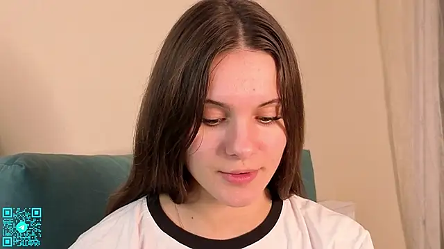 Snapshot of chloemilka chatting on 09-29-25, 05:51 chloemilka online show from 09-29-25, 05:51