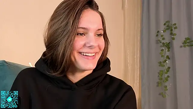 Snapshot of chloemilka chatting on 10-17-25, 07:49 chloemilka online show from 10-17-25, 07:49