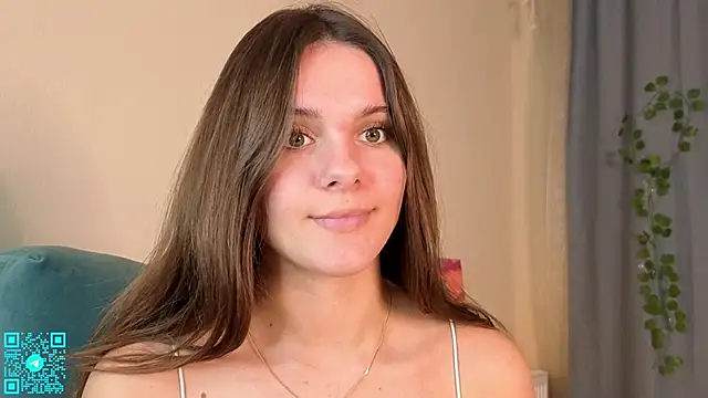 Snapshot of chloemilka chatting on 10-20-25, 05:57 chloemilka online show from 10-20-25, 05:57