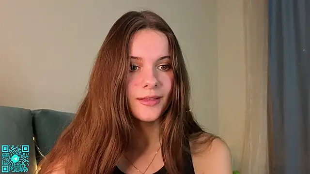 Snapshot of chloemilka chatting on 10-24-25, 05:53 chloemilka online show from 10-24-25, 05:53