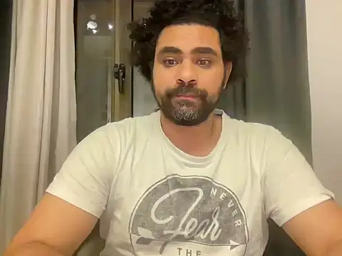 Snapshot of curiousxs chatting on 04-01-26, 02:23 curiousxs online show from 04-01-26, 02:23