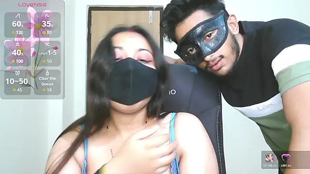 Snapshot of SassyWildCouple chatting on 02-21-26, 03:57 SassyWildCouple online show from 02-21-26, 03:57