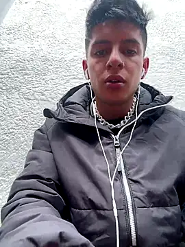 Snapshot of YEICK-17 chatting on 12-02-25, 06:25 YEICK-17 online show from 12-02-25, 06:25