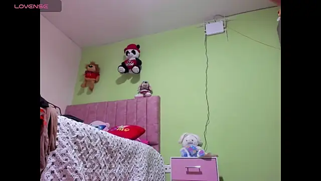 hot Dariana pantyhose online show from 09-14-25, 02:16