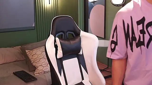 Ethan occonor online show from 09-19-25, 11:33