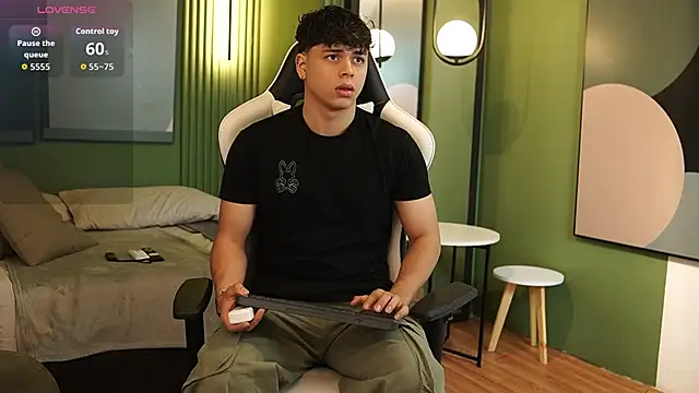 Ethan occonor online show from 09-26-25, 01:15