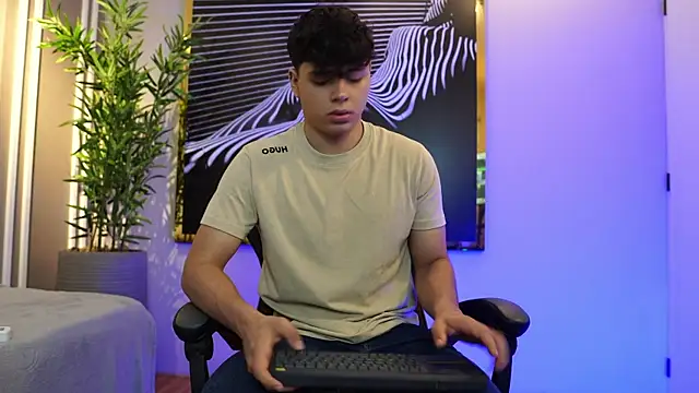 Ethan occonor online show from 11-13-25, 12:48