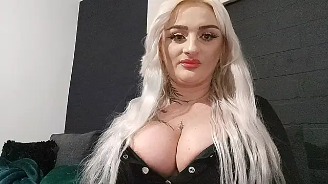 AnastasiaLips online show from 04-12-26, 08:25