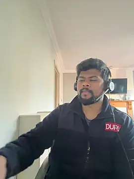 Snapshot of CrazyShashank chatting on 01-15-26, 11:15 CrazyShashank online show from 01-15-26, 11:15